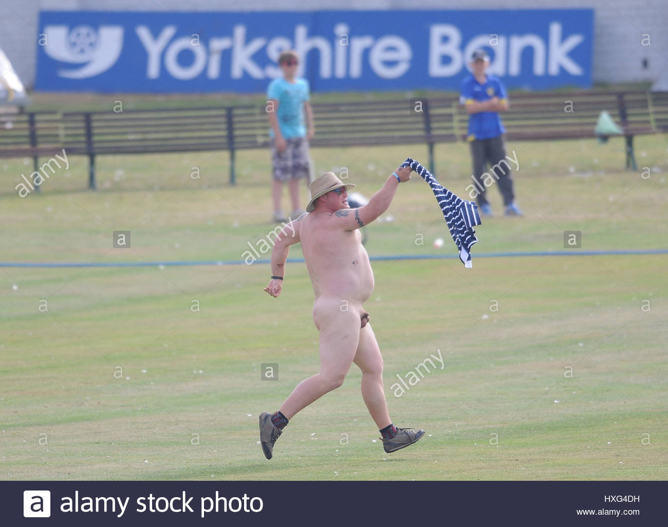 Streaker Cricket Stock Photos & Streaker Cricket Stock ... Streaker Cricket Stock Photos & Streaker Cricket Stock ... - 1300 x 1026 jpeg 118kB