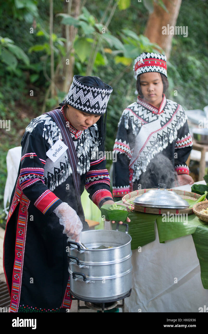 Akha people north thailand girl hi-res stock photography and images - Alamy