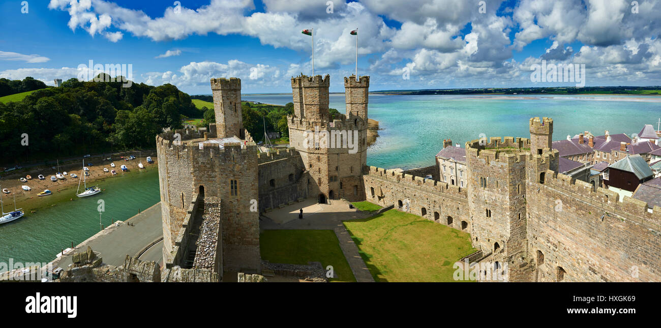 Caernarfon or Carnarvon Castle built in 1283 by King Edward I of England, Gwynedd, north-west Wales, Stock Photo