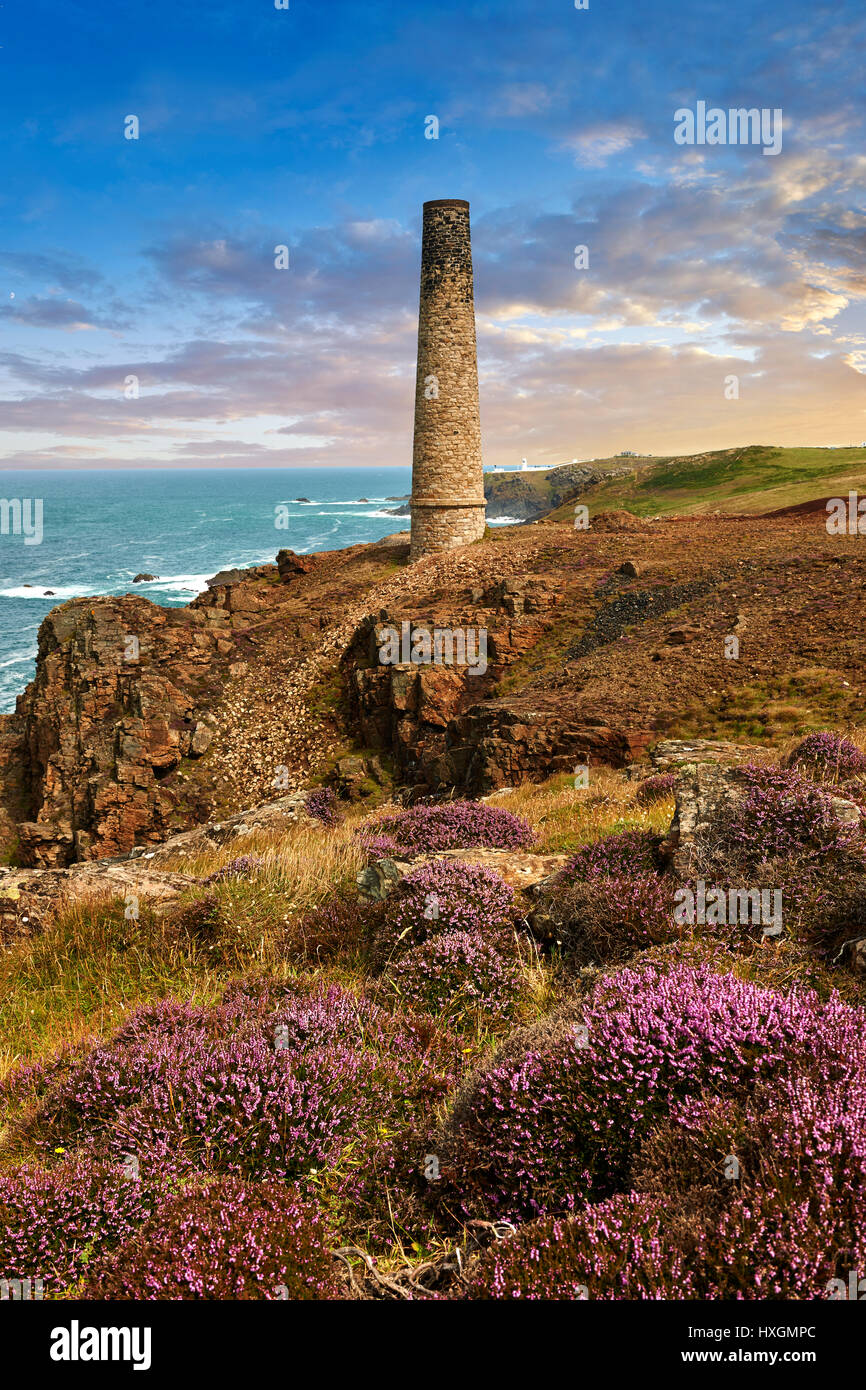 Ruined Chimney of a Cornish Tin Mine, Cornwall Stock Photo