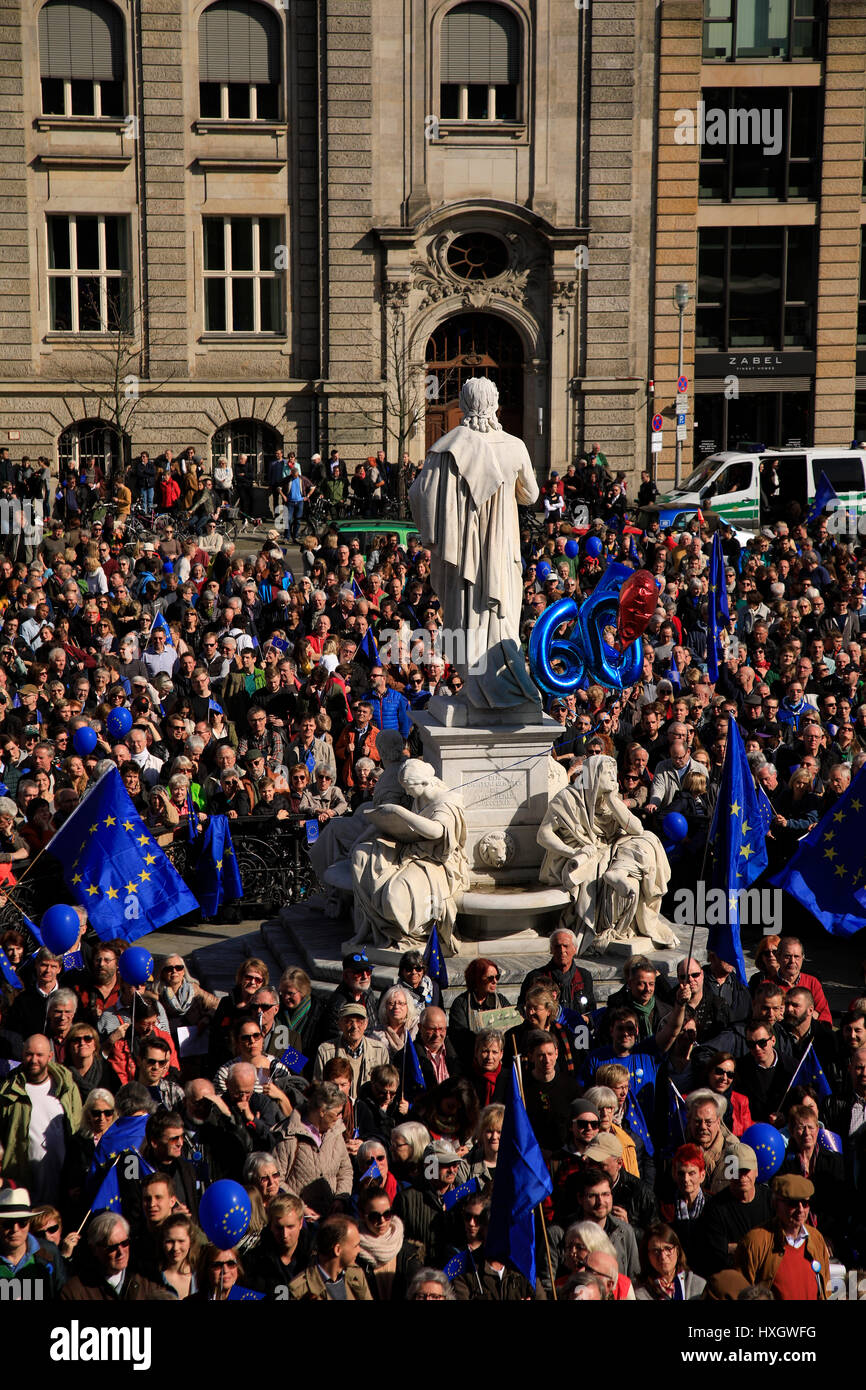 Europa, Deutschland, Berlin, Mitte, Gendarmenmarkt, Demo Fuer Europa
