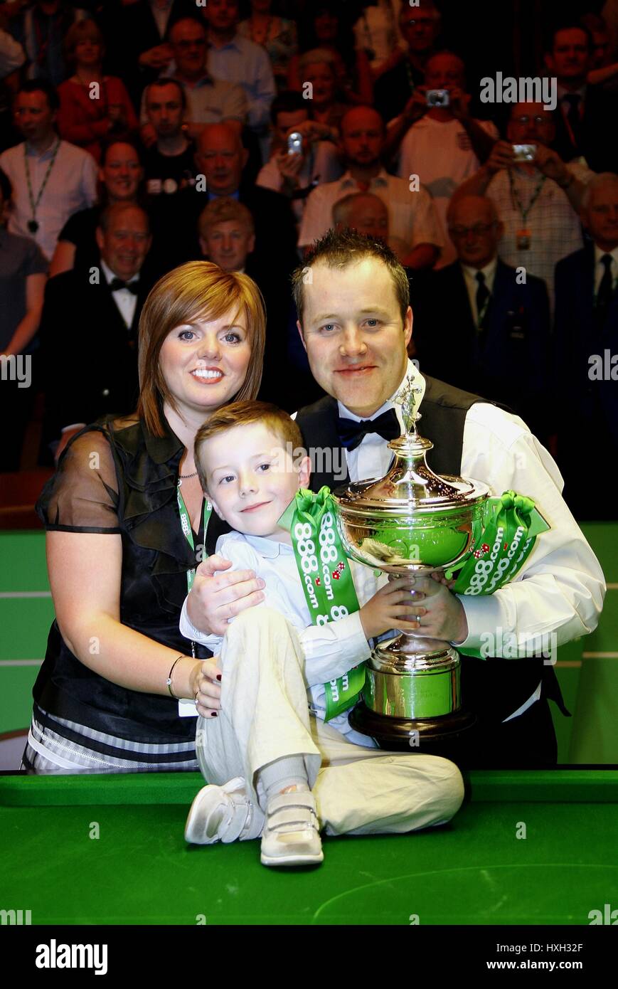 JOHN HIGGINS DENISE & PIERCE 888.COM WORLD SNOOKER THE CRUCIBLE THEATRE ...