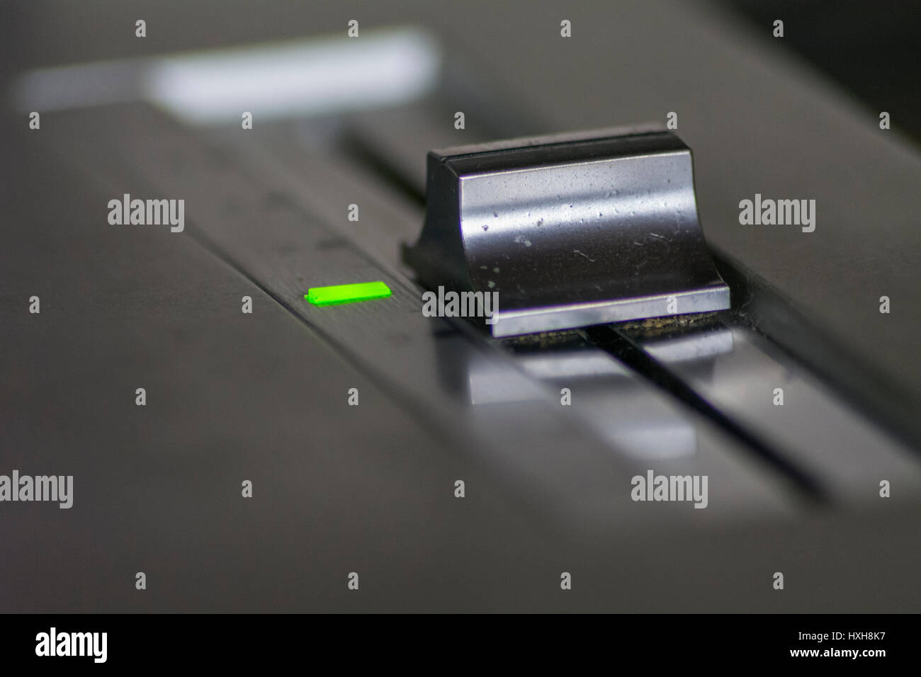 Pitch control adjust in a turtable, controls the speed of rotation of