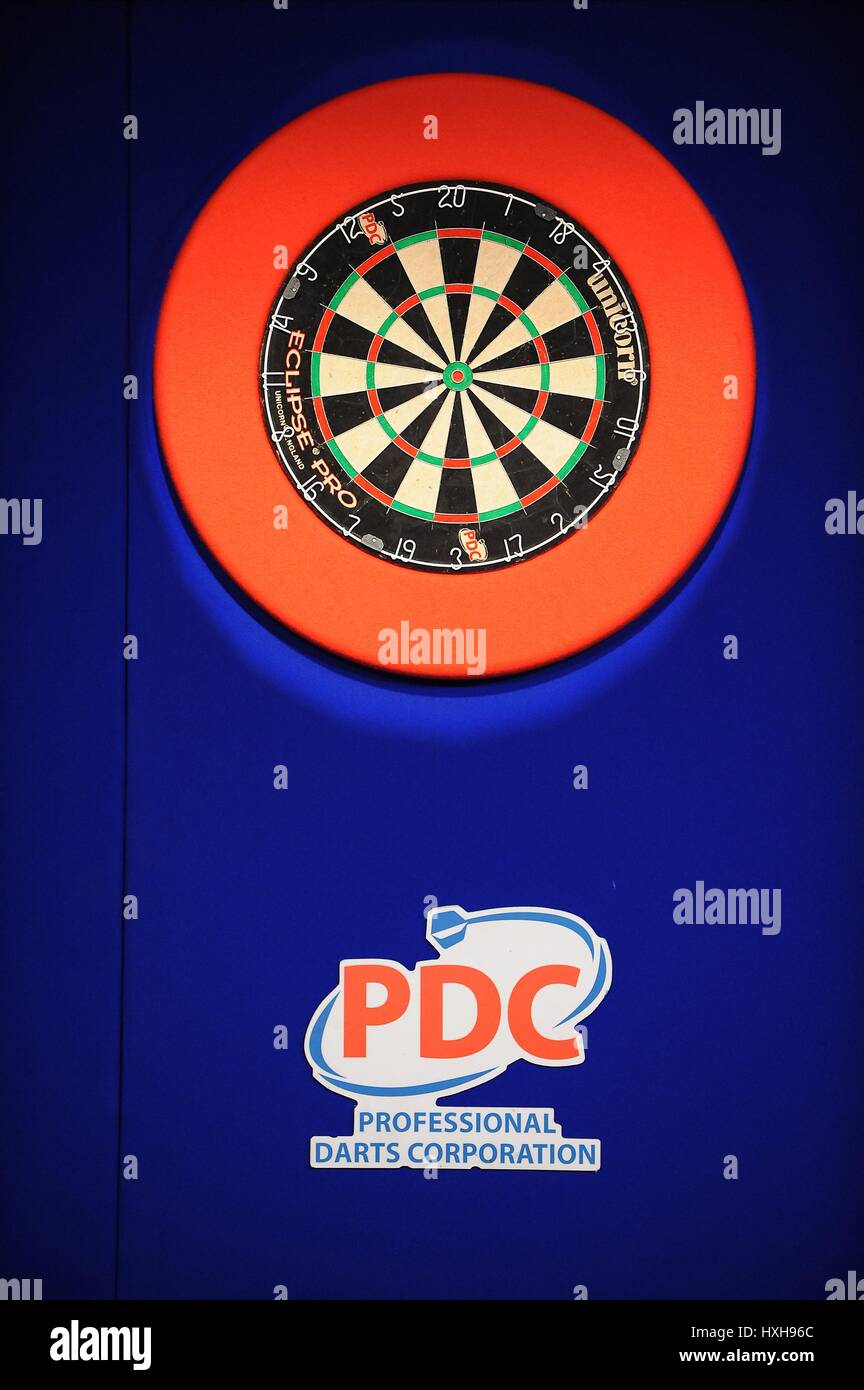 DART BOARD BLUE SQUARE UL OPEN CHAMPIONSH REEBOK STADIUM BOLTON ENGLAND