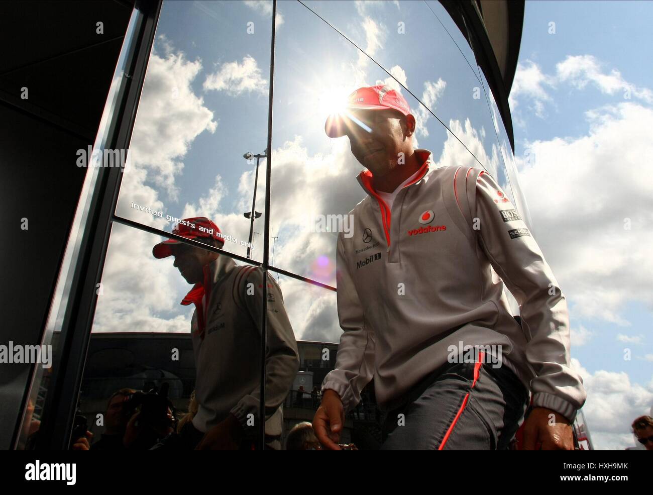 LEWIS HAMILTON MCLAREN MERCEDES SPA-FRANCORCHAMPS  BELGIUM 04 September 2008 Stock Photo