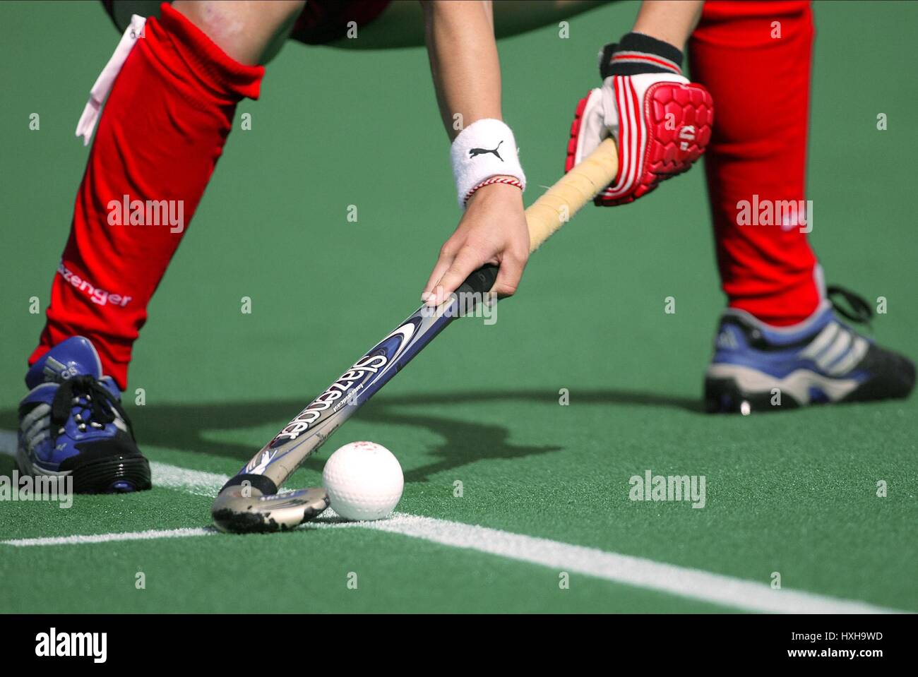 Ball hockey hi-res stock photography and images - Alamy