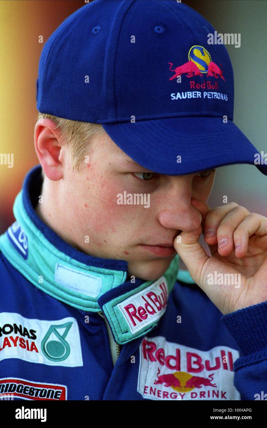 kimi raikkonen sauber hat