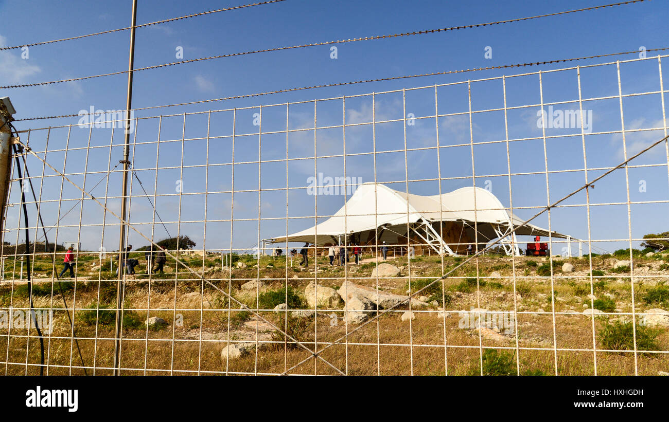 Qaim Structures Ħaġar Qim megalithic complex showing the protective structure built in ...