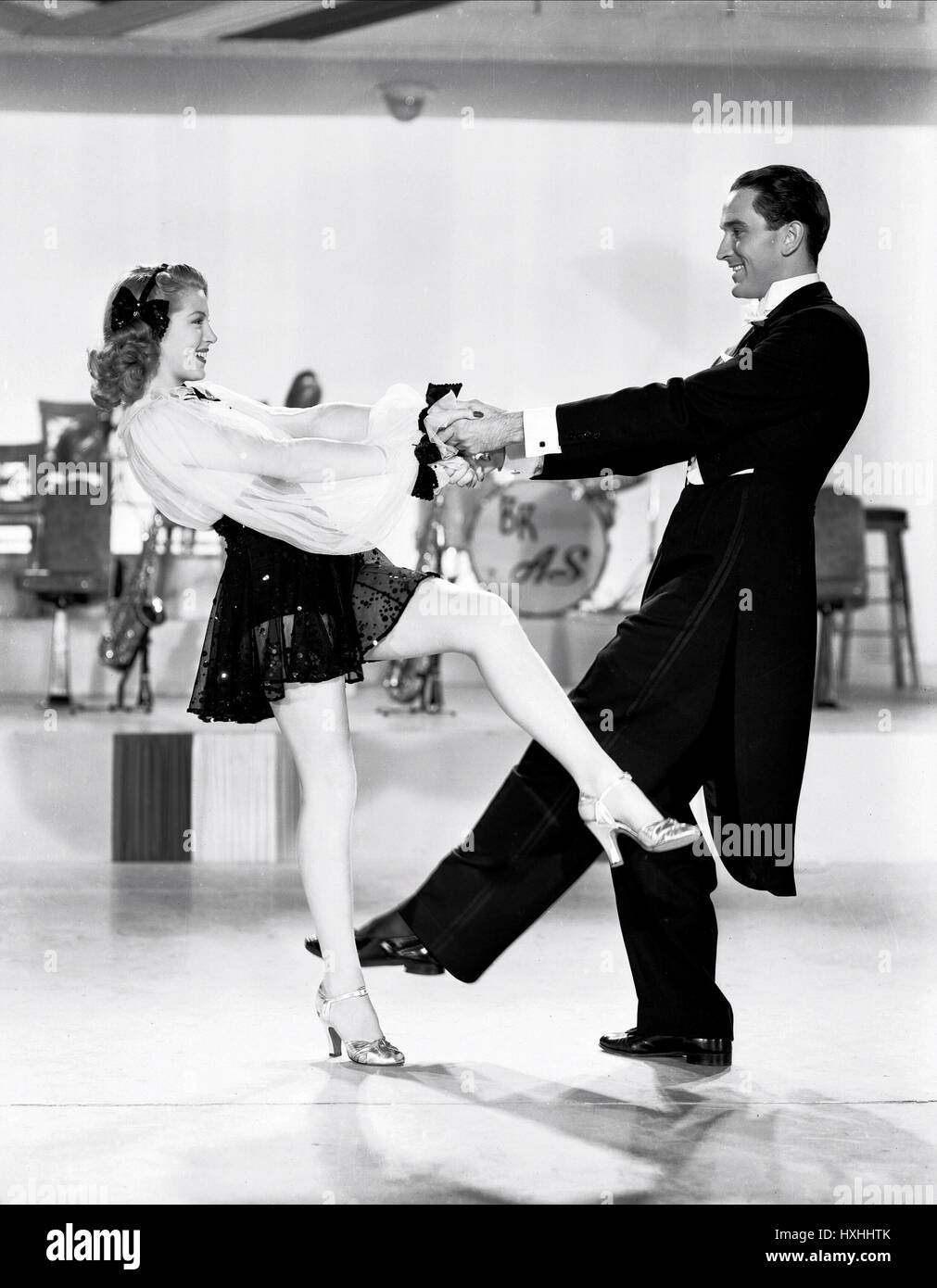 LANA TURNER, ARTIE SHAW, DANCING CO-ED, 1939 Stock Photo - Alamy