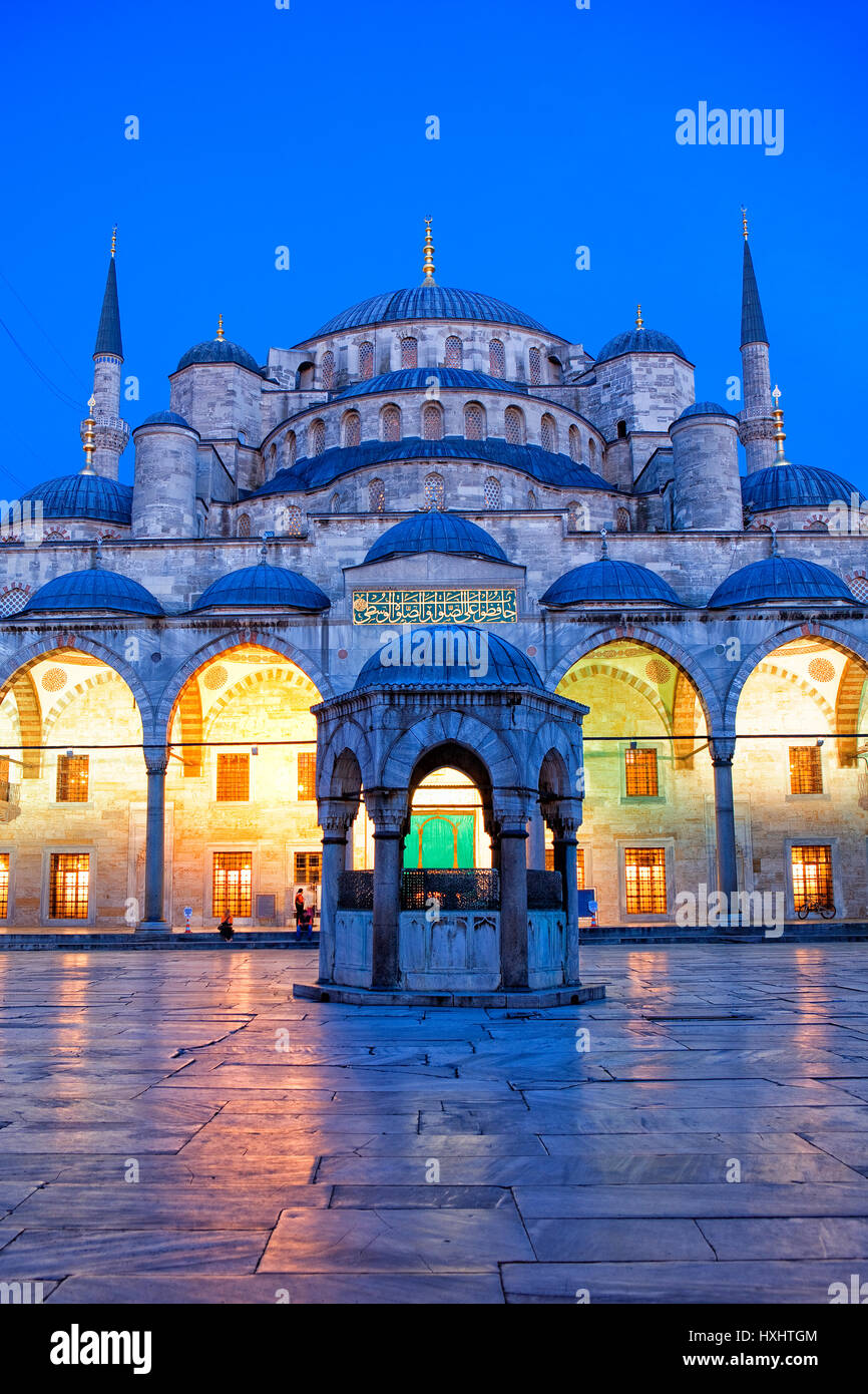 Blue mosque in Istanbul Stock Photo - Alamy