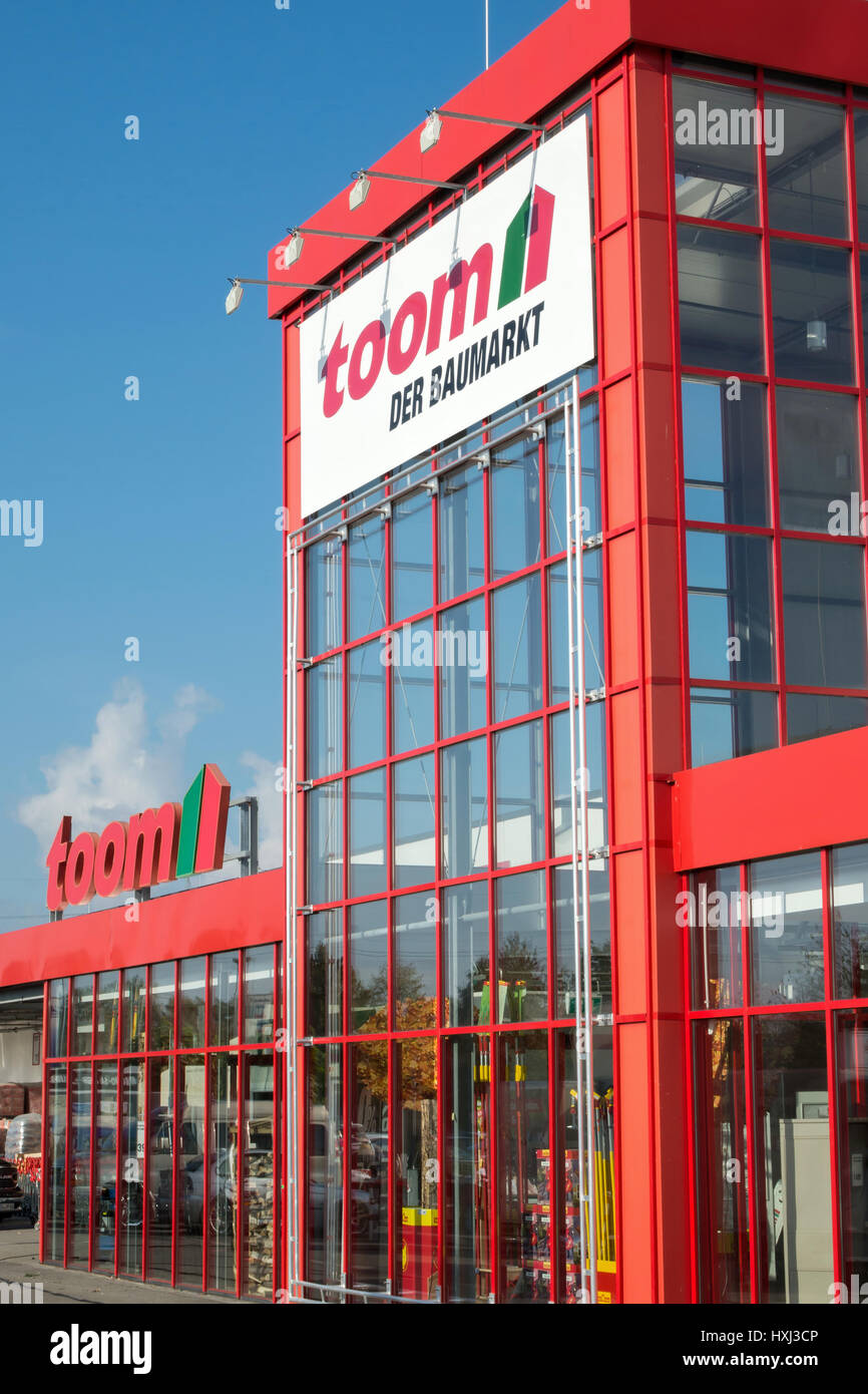 toom hardware store in Troisdorf/ Germany. toom is one of the largest German  DIY retailer and part of the REWE Group Stock Photo - Alamy