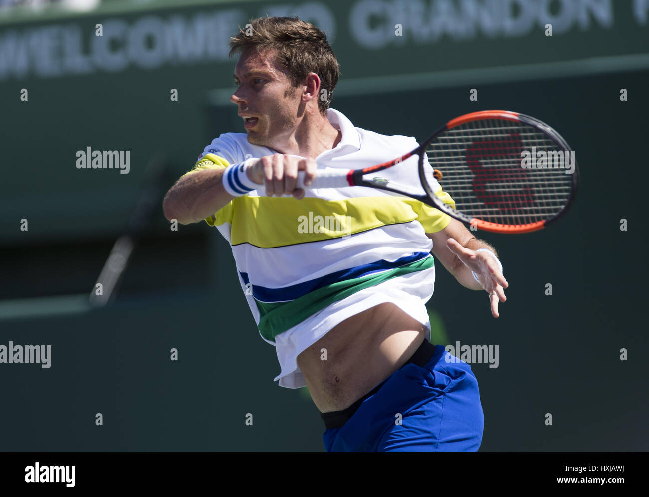 Miami, FL, USA. 28th Mar, 2017. MARCH, 28 - MIAMI, FL: Rafael Nadal (ESP) in action here against Nicolas Mahut(FRA) at the 2017 Miami Open in Key Biscayne, FL. Credit: Andrew Patron/Zuma Wire Credit: Andrew Patron/ZUMA Wire/Alamy Live News Stock Photo