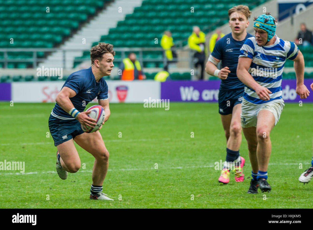 London, UK. 29th March 2017. Warwick School won 27 -5. The Natwest Schools Cup Final between Bishops Wordsworth's Grammar School (Dark Blue) and Warwick School (Blue and white hoops) at Twickenham Stadium. London 29 March 2017. Credit: Guy Bell/Alamy Live News Stock Photo