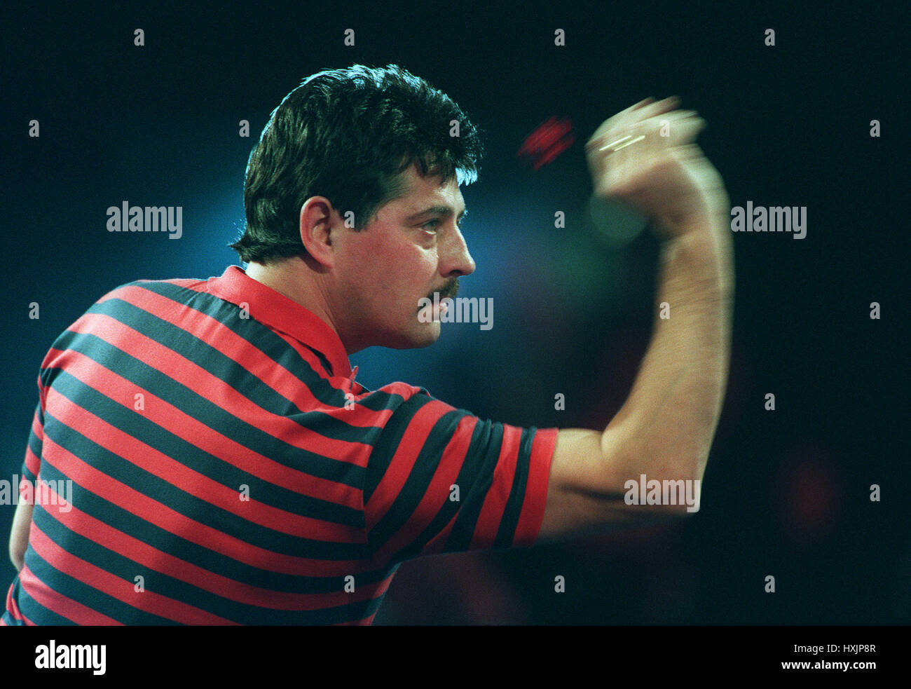 DENNIS PRIESTLEY PRO DARTS WDC 12