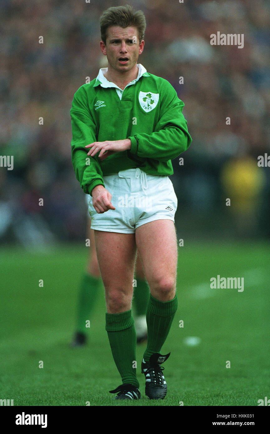 PETER RUSSELL IRELAND & INSTONIANS RU 02 November 1992 Stock Photo Alamy