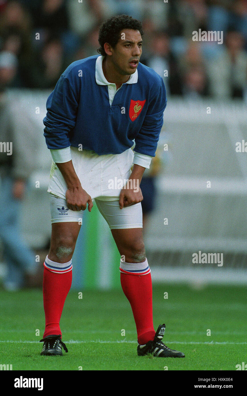 SERGE BLANCO FRANCE & BIARRITZ OLYMPIQUE RU 22 October 1991 Stock Photo -  Alamy