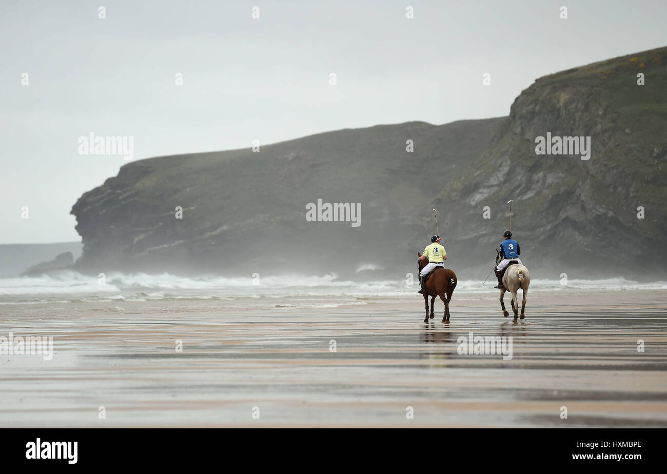 PABEST Polo players practice for the upcoming 'Polo on the Beach' match at Watergate Bay beach, Cornwall. Stock Photo