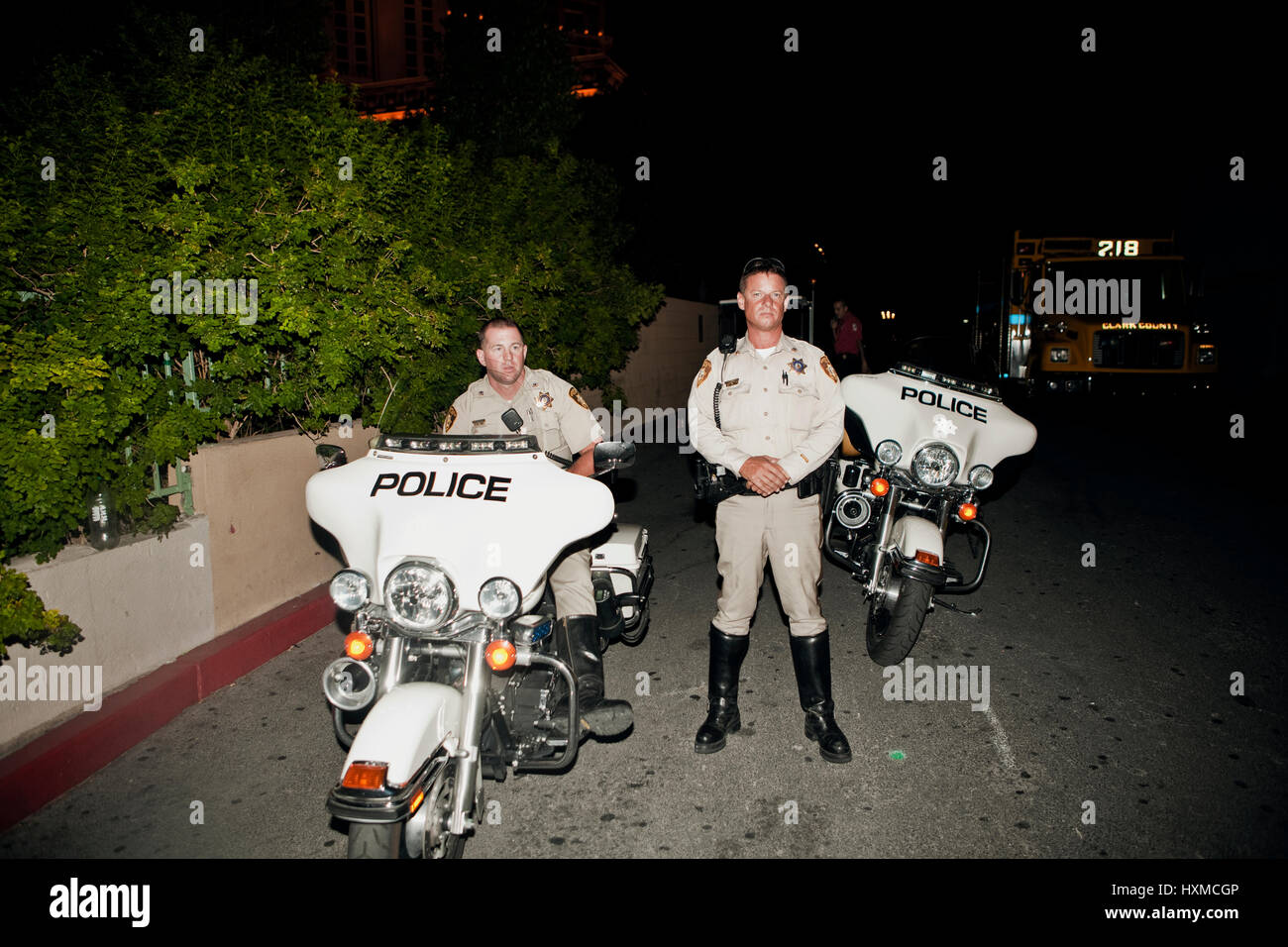 Las vegas police uniform hires stock photography and images Alamy