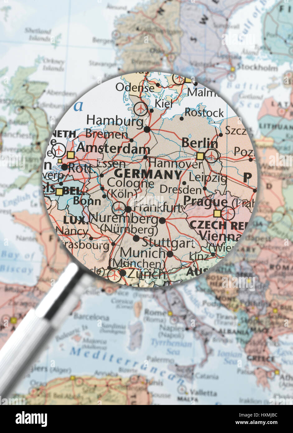 Germany map city pins hi-res stock photography and images - Alamy