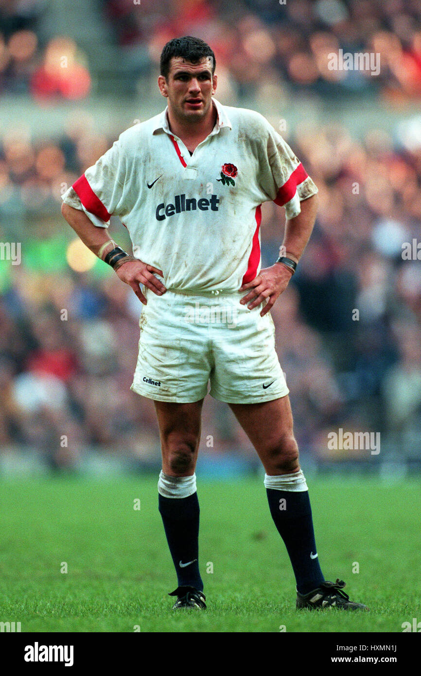 Full length martin johnson hi-res stock photography and images - Alamy