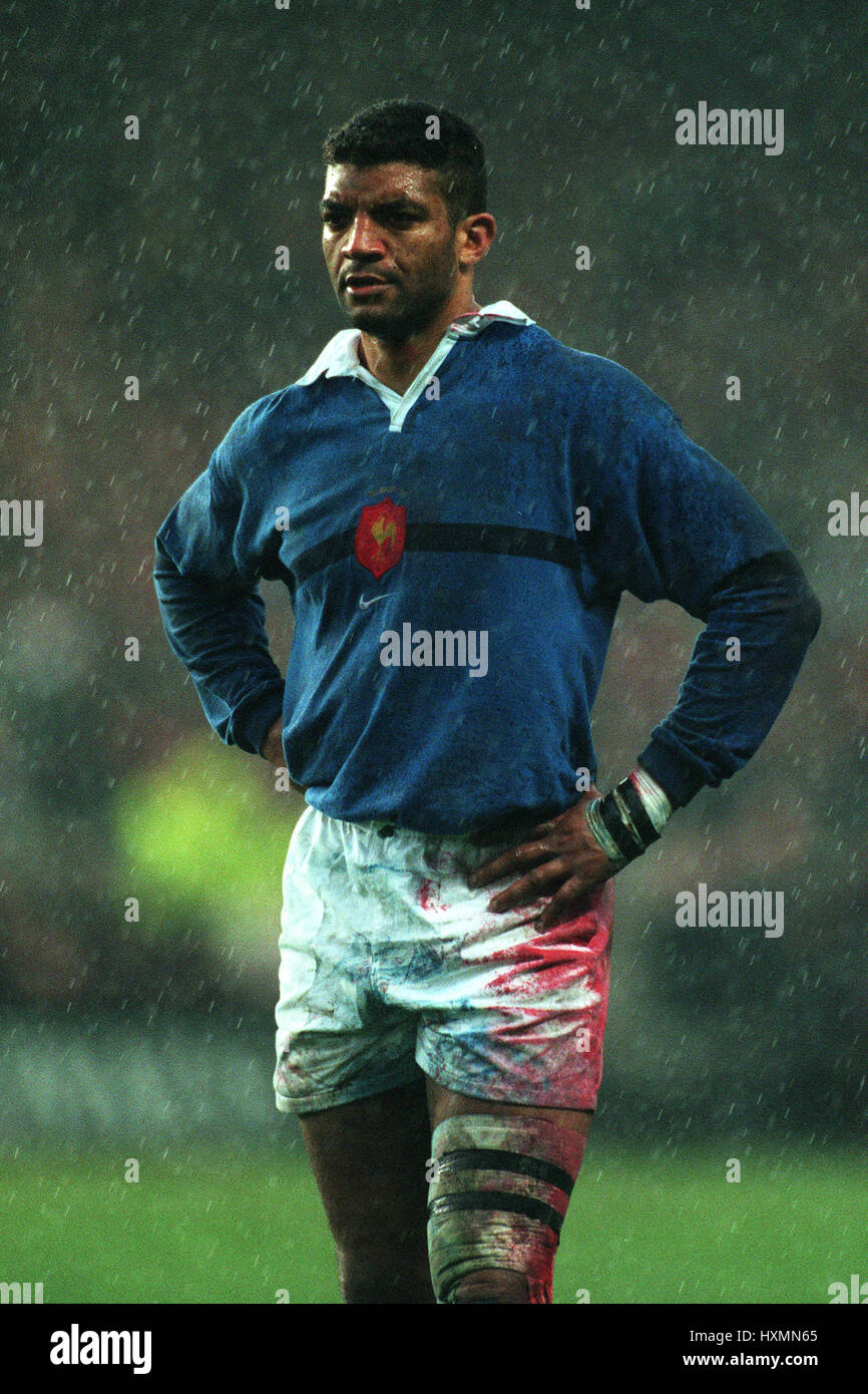 6 Nations - XV de France : Émile Ntamack : Si une équipe doit avoir la pression, c'est l'Irlande