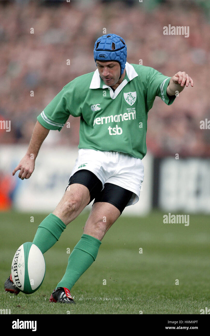 david-humphreys-ireland-ulster-ru-lansdowne-road-dublin-30-march-2003-HXMXPT.jpg