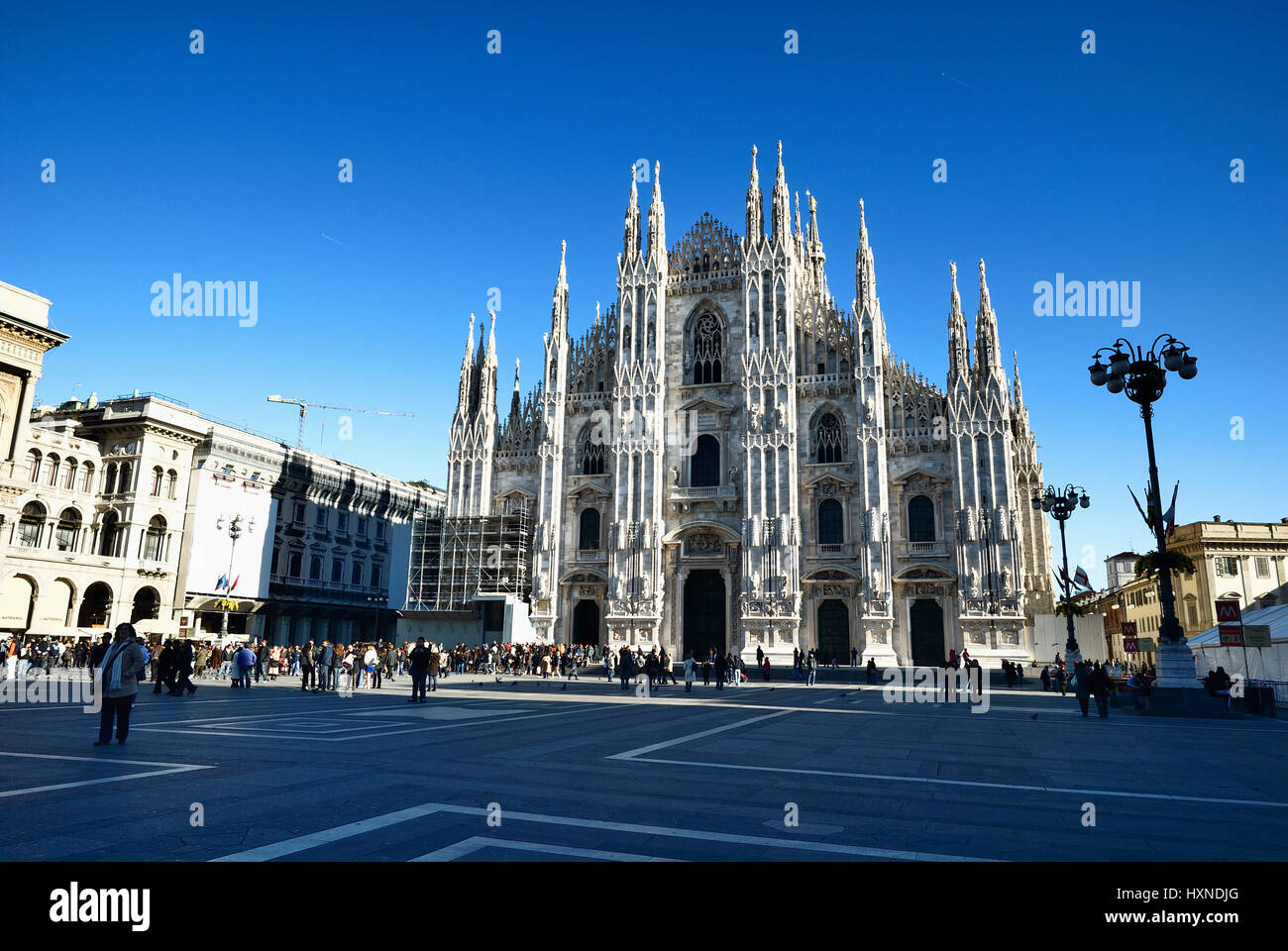 Milan piazza del duomo sunny hi-res stock photography and images - Alamy
