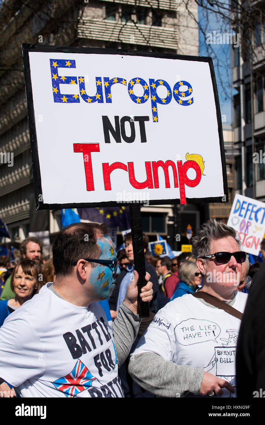 Thousands gather for the UNITE FOR EUROPE rally, through central London ...
