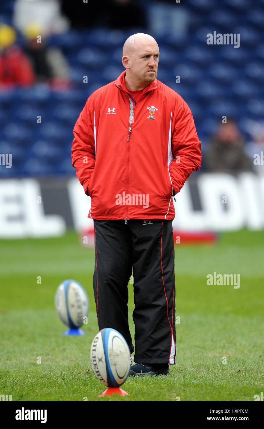 SHAUN EDWARDS WALES RU DEFENCE COACH MURRAYFIELD STADIUM EDINBURGH