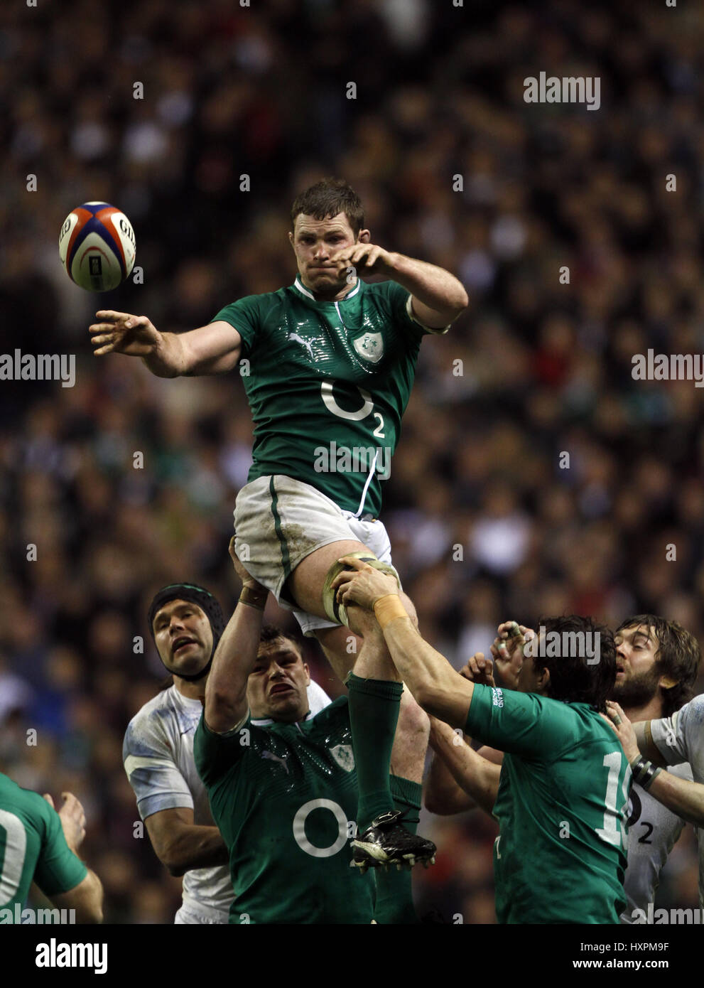 DONNACHA RYAN IRELAND SHANNON/MUNSTER IRELAND & SHANNON/MUNSTER TWICKENHAM MIDDLESEX ENGLAND 17 March 2012 Stock Photo