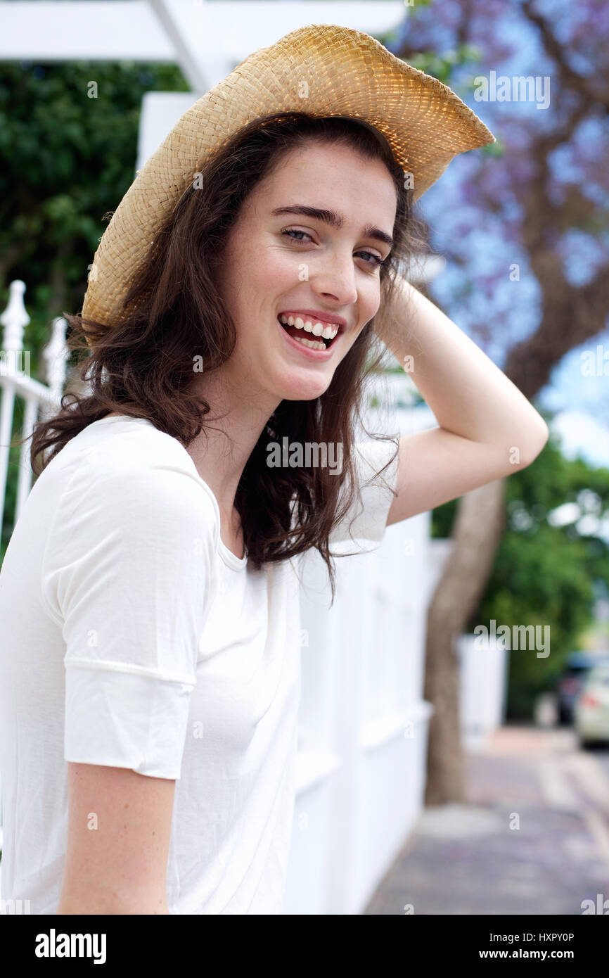 Young woman wearing cowboy hat hi-res stock photography and images - Alamy