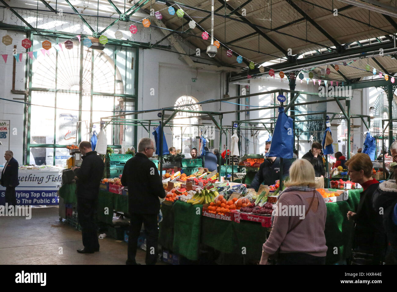 Indoor craft market belfast hires stock photography and images Alamy