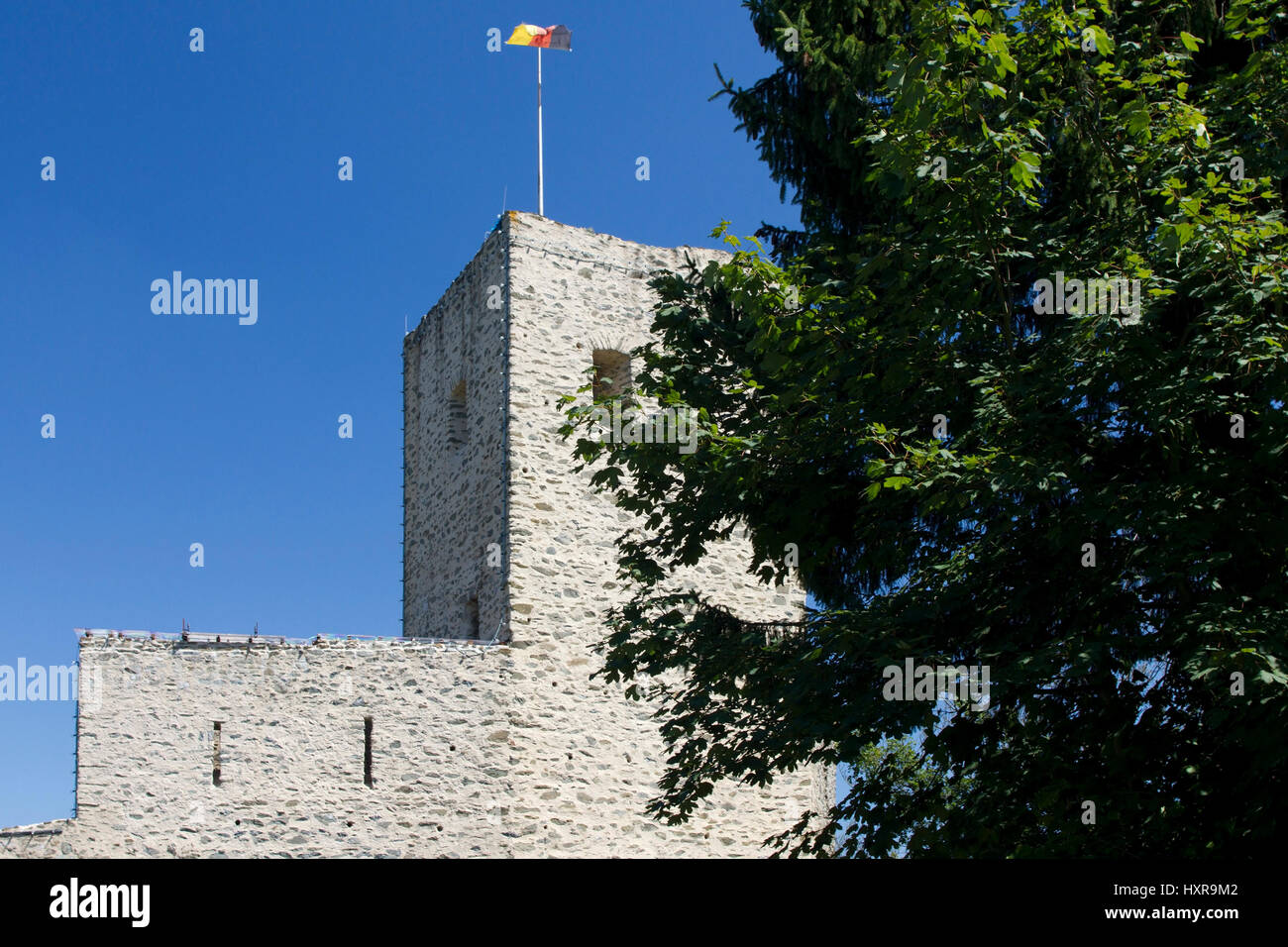 Germany, Hessen, ruined castle open air rock, donjon (Pr), Deutschland,Hessen,Burgruine Freienfels,Bergfried (pr) Stock Photo