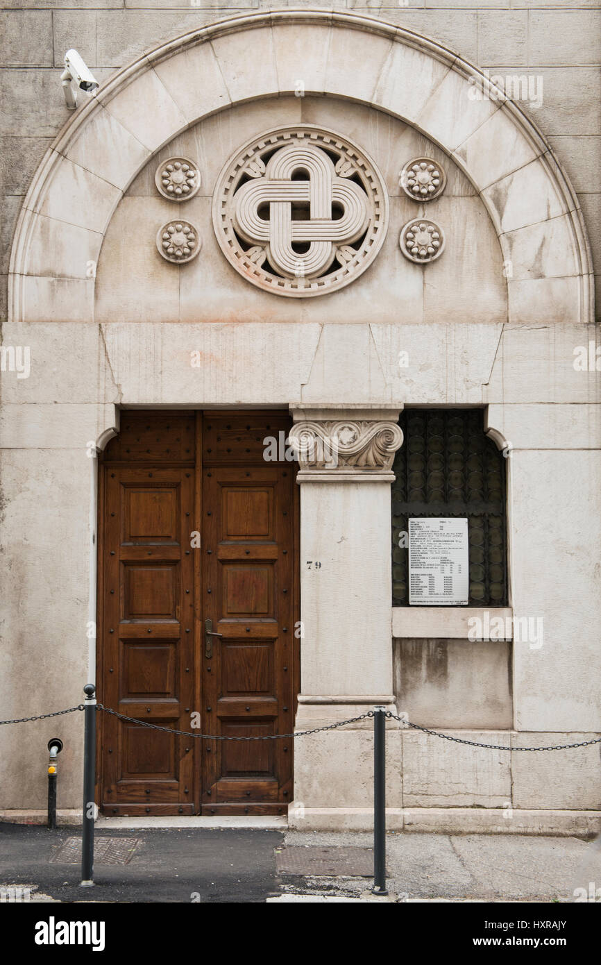 One of the entrances of the great Synagogue of Trieste, designed by the architects Ruggero e Arduino Berlam (1912). Trieste, Italy. Stock Photo