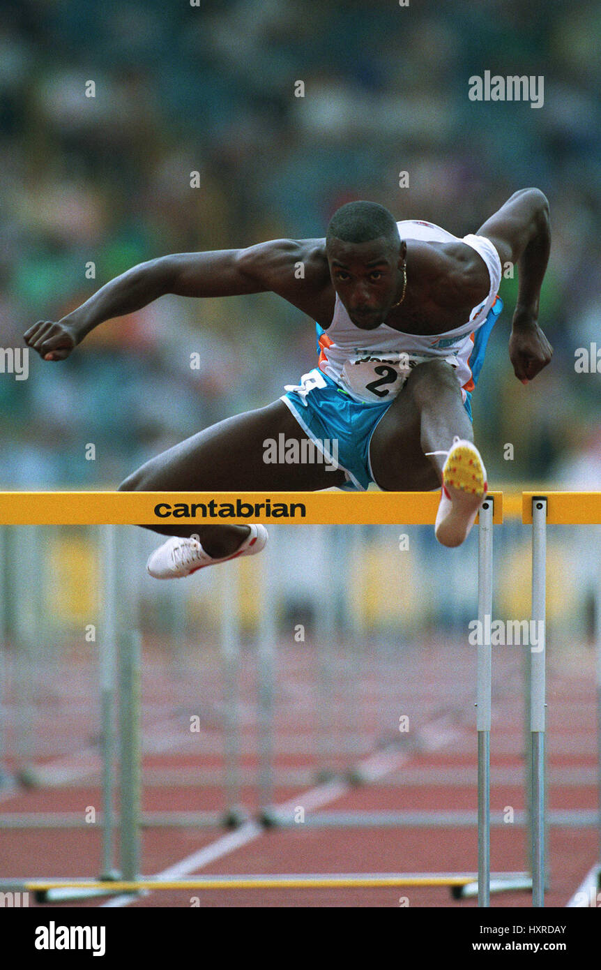 TONY JARRETT 110 METRE HURDLES 02 July 1992 Stock Photo Alamy