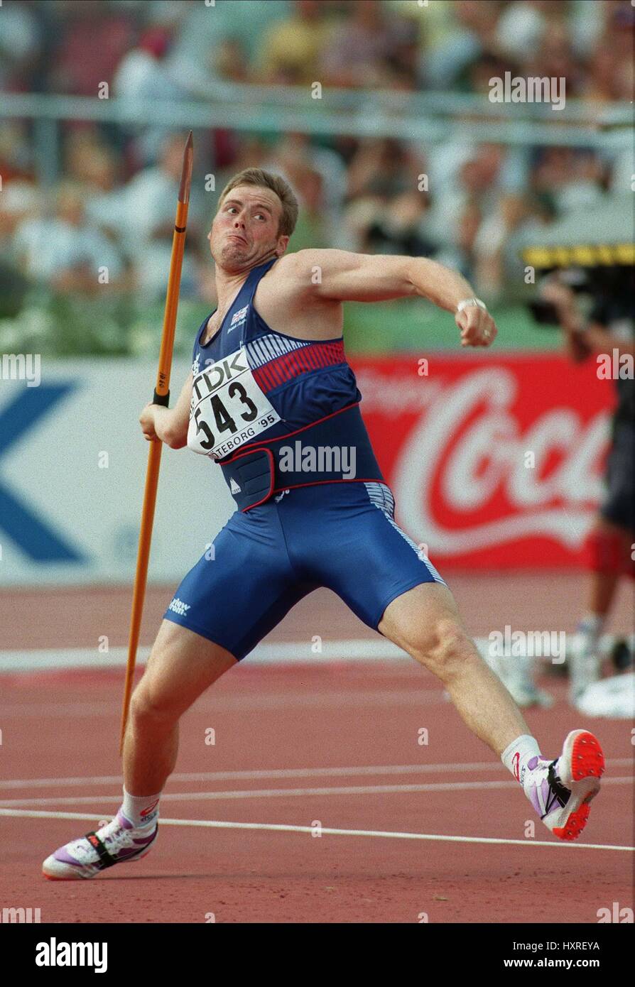 MICK HILL JAVELIN WORLD CHAMPS 1995 01 August 1995 Stock Photo Alamy