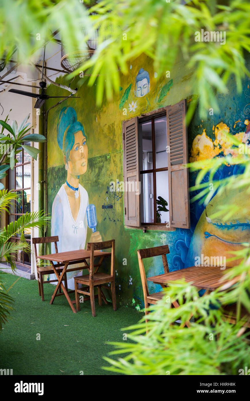 Bric a brac cambodia