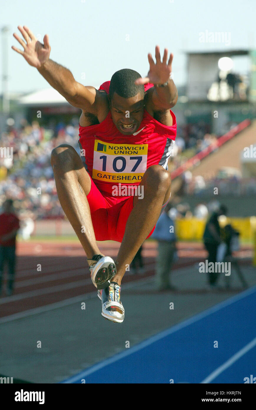 SAVANTE STRINGFELLOW LONG JUMP GATESHEAD ENGLAND 13 July 2003 Stock Photo