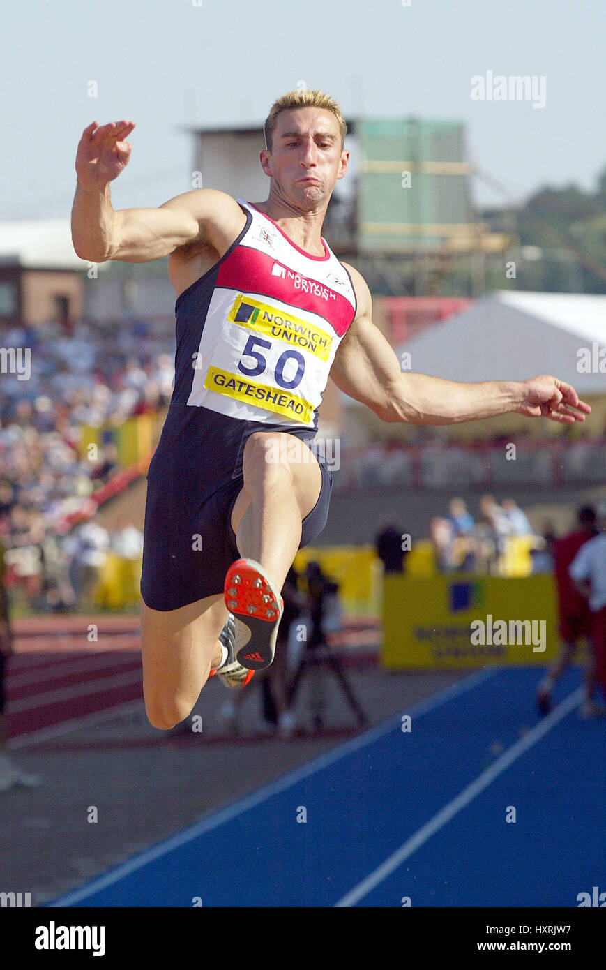 Darren Ritchie Perth DARREN RITCHIE LONG JUMP GATESHEAD ENGLAND 13 July 2003 Stock Photo - Alamy
