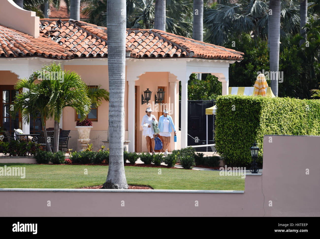 Palm Beach. 18th Mar, 2017. Photo taken on March 18, 2017 shows the view of Mar-a-lago club at Palm Beach, Florida, the United States. Credit: Yin Bogu/Xinhua/Alamy Live News Stock Photo