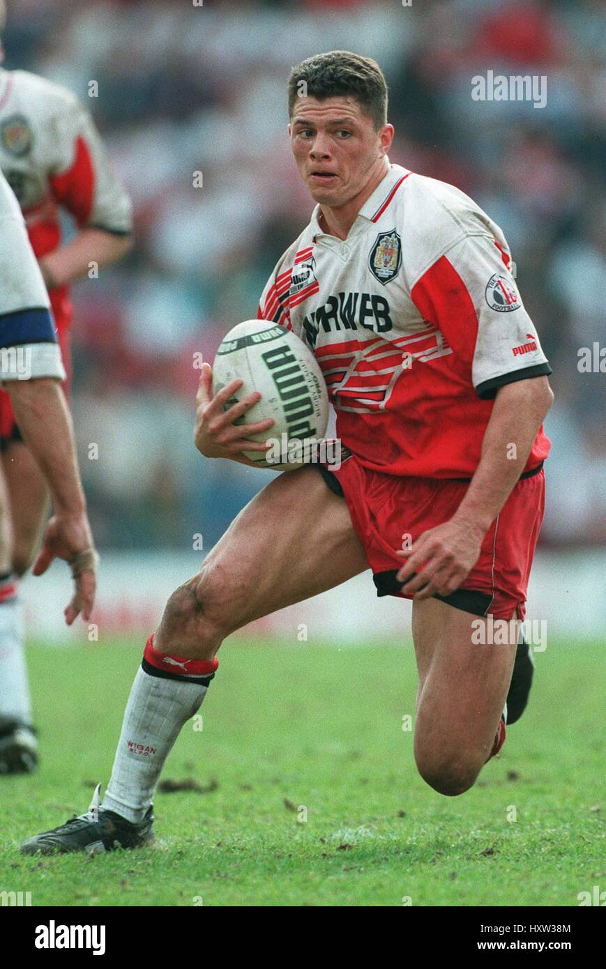 HENRY PAUL WIGAN RLFC 18 April 1995 Stock Photo - Alamy