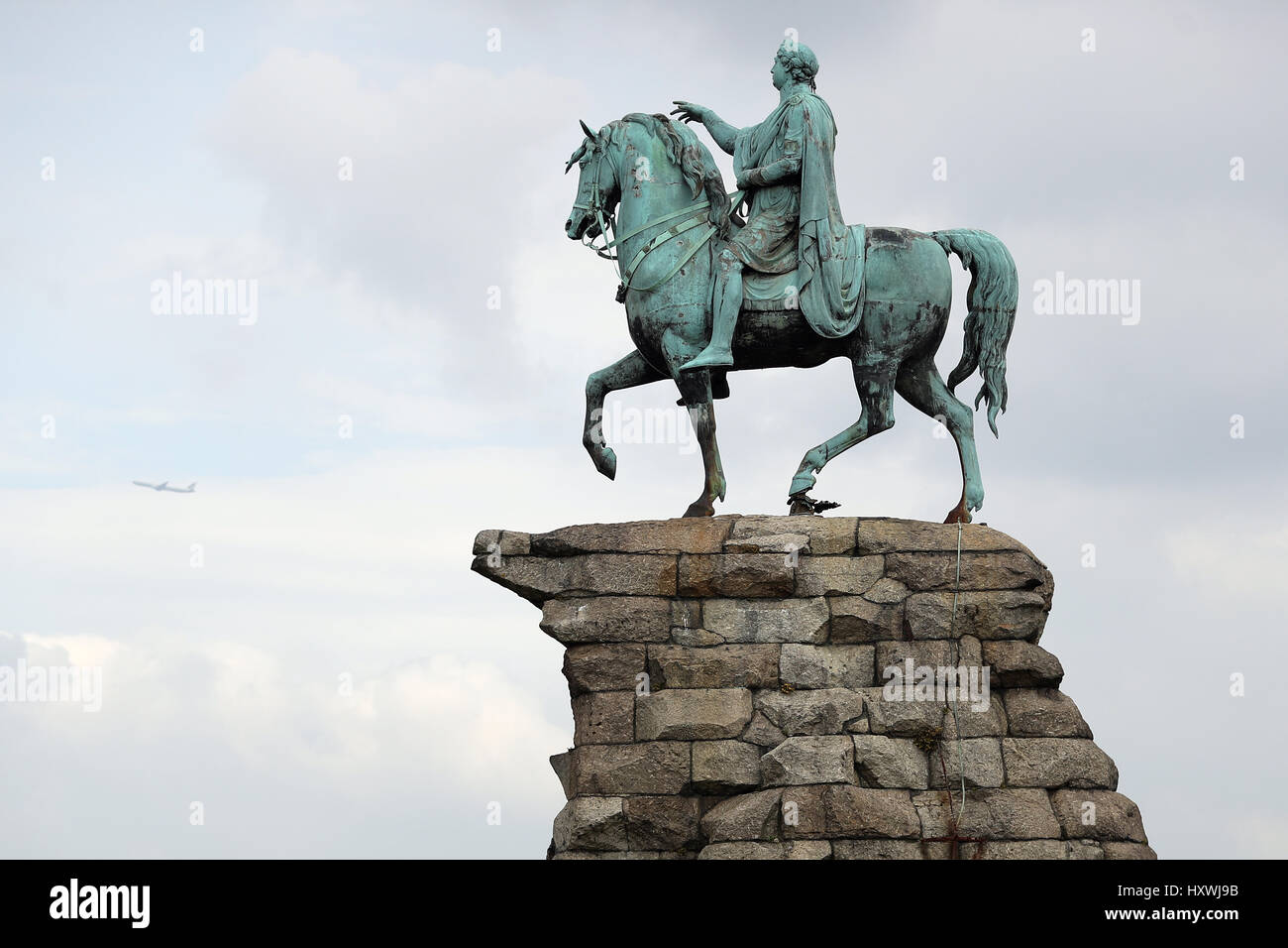 Statue 3rd hires stock photography and images Alamy