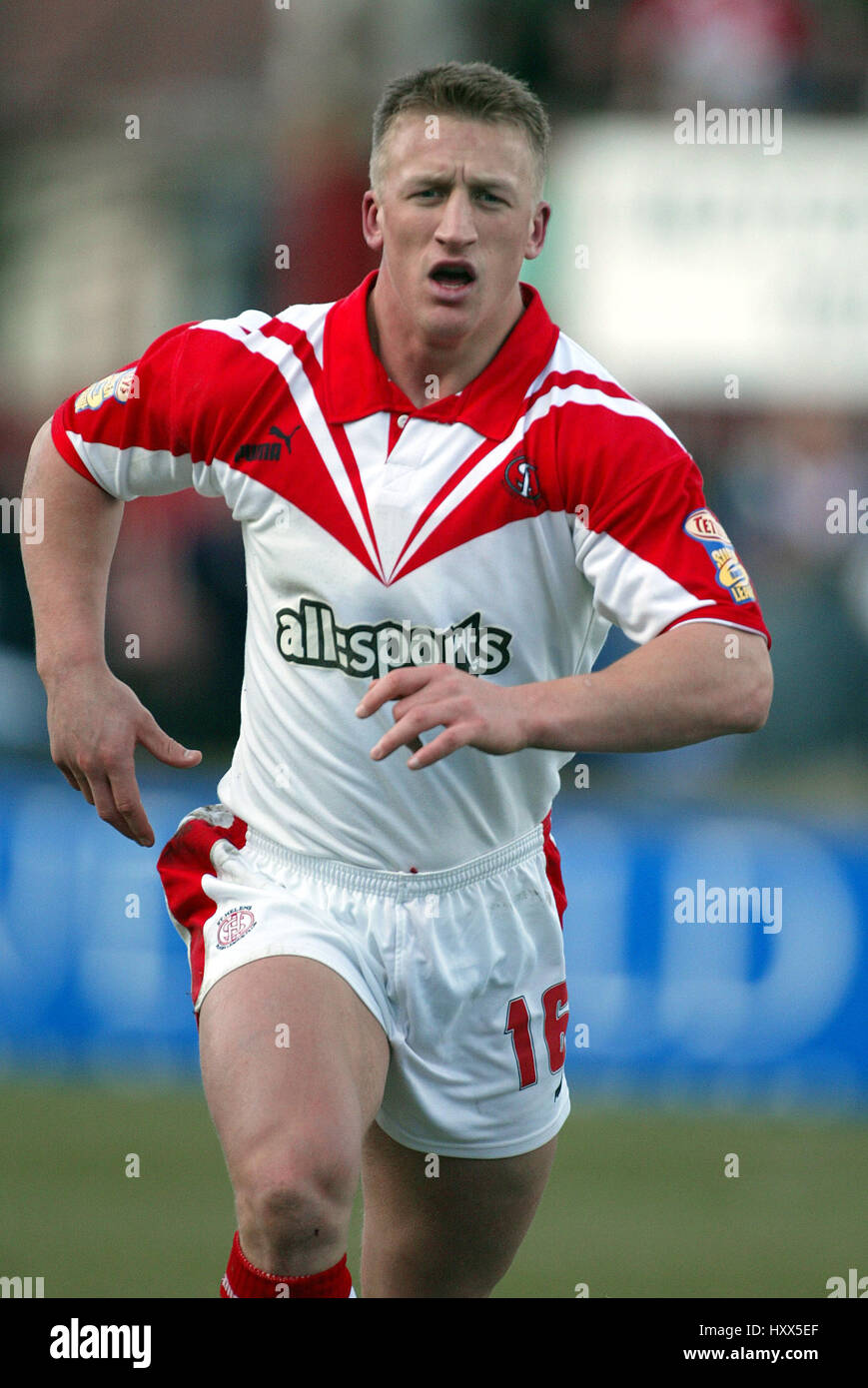 KEITH MASON ST.HELENS RLFC KNOWSLEY ROAD ST.HELENS 13 March 2004 Stock Photo