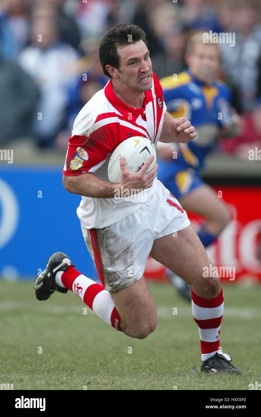 PAUL SCULTHORPE ST.HELENS RLFC KNOWSLEY ROAD ST.HELENS 13 March 2004 Stock Photo