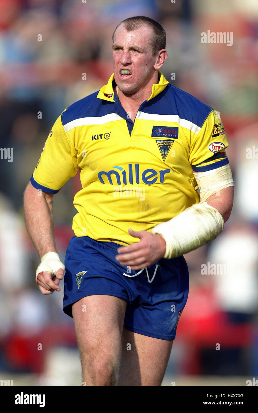 nick-fozzard-warrington-wolves-rlfc-the-willows-salford-manchester-HXX70G.jpg
