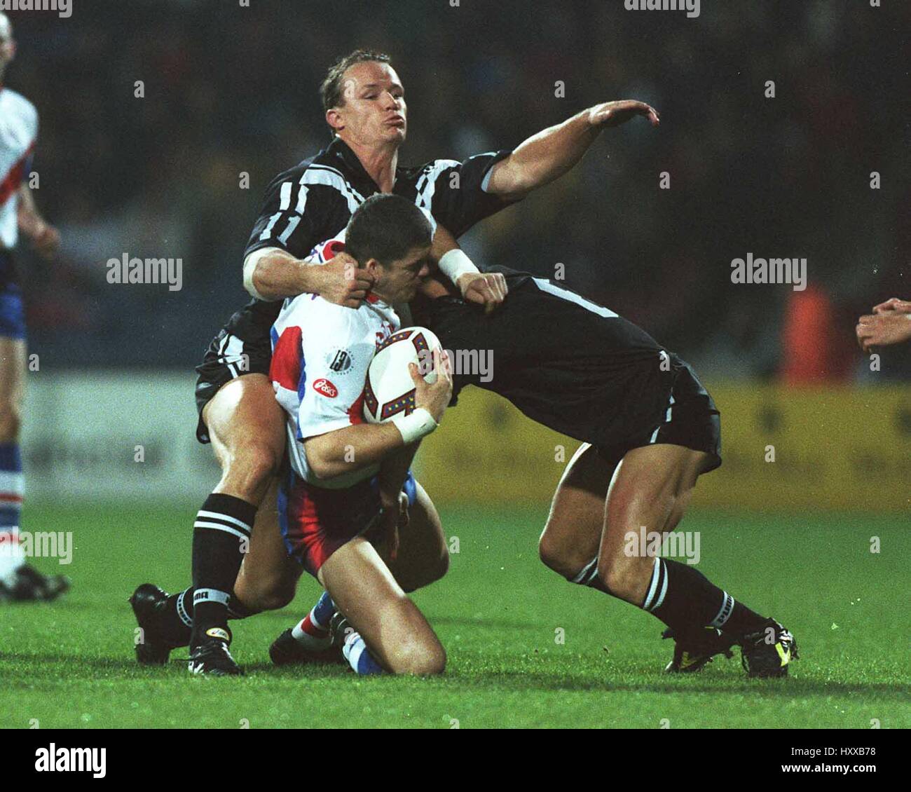 FARRELL ROBBIE PAUL MCCRACKEN GREAT BRITIAN V NEW ZEALAND 02 November 1998 Stock Photo Alamy