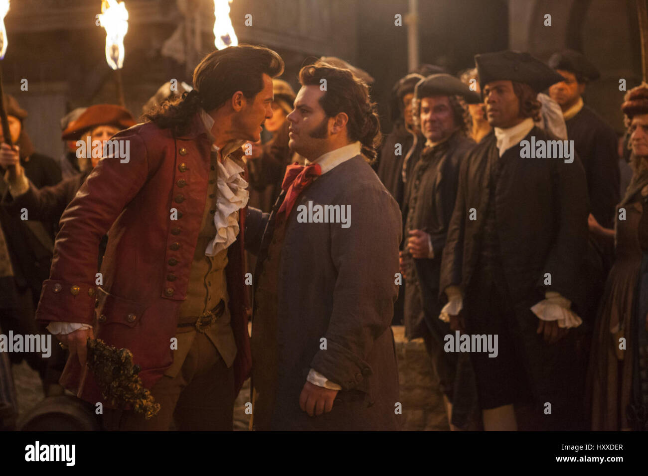 Beauty And The Beast 2017 Luke Evans Josh Gad Bill Condon Dir