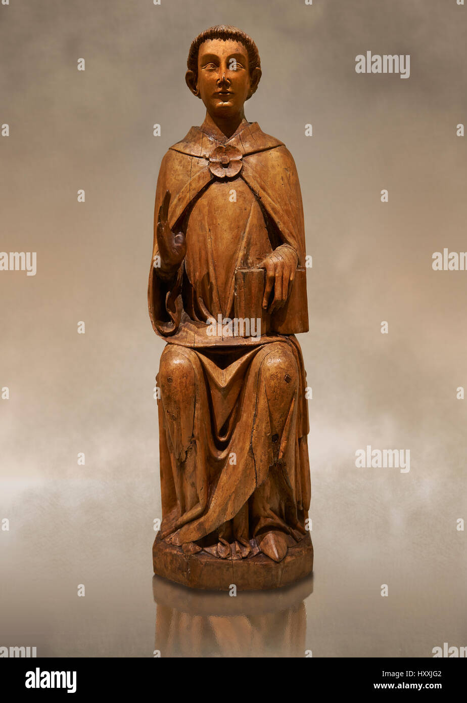 Gothic statue of Saint Peter by Joan Gasco. Stucco reliefs in gold leaf on wood. C.1516. Church of Santa Maria of Palautordera.  MNAC inv no: 15934 Stock Photo