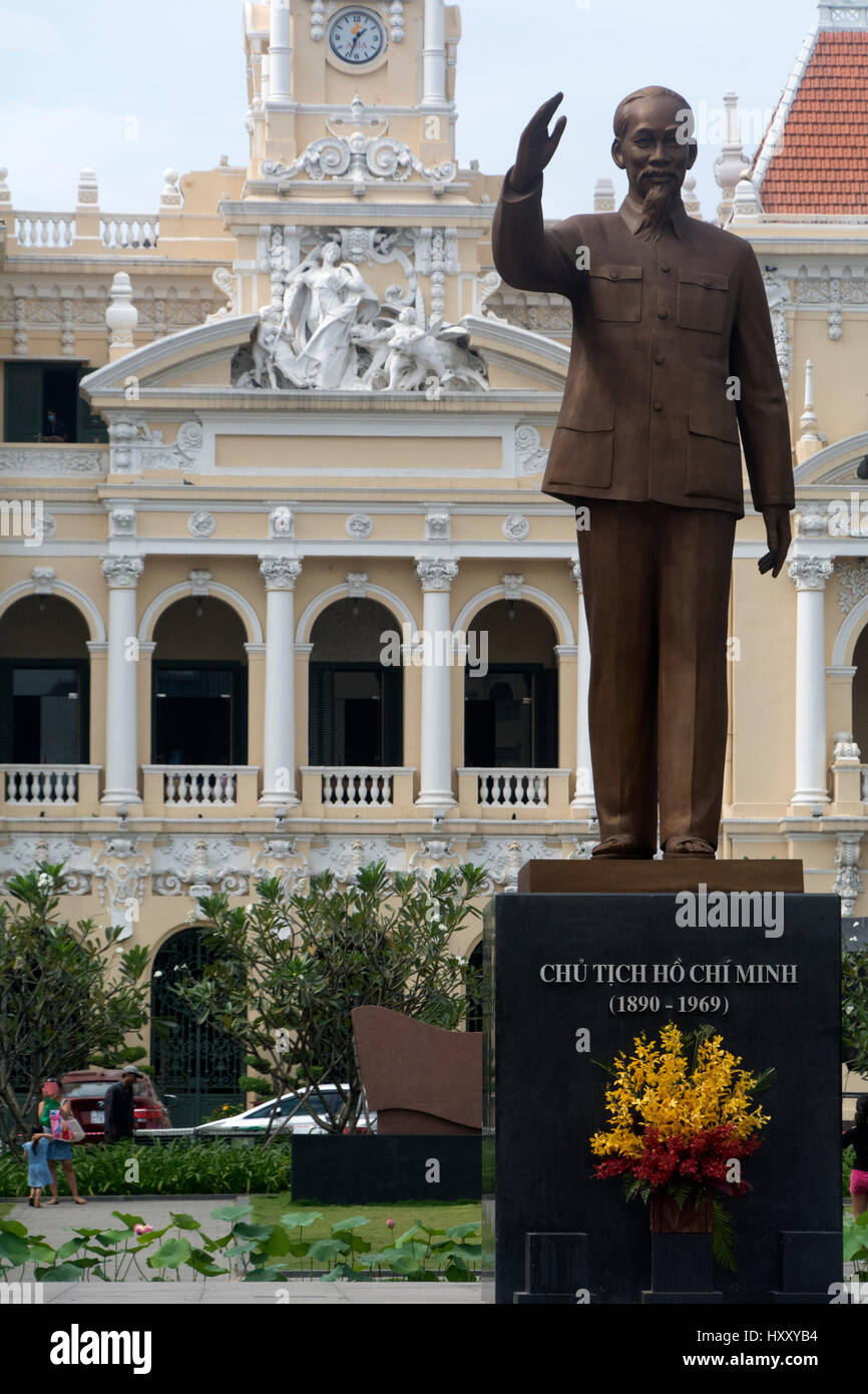 The statue of Ho Chi Minh outside the City Hall in Ho Chi Minh City ...