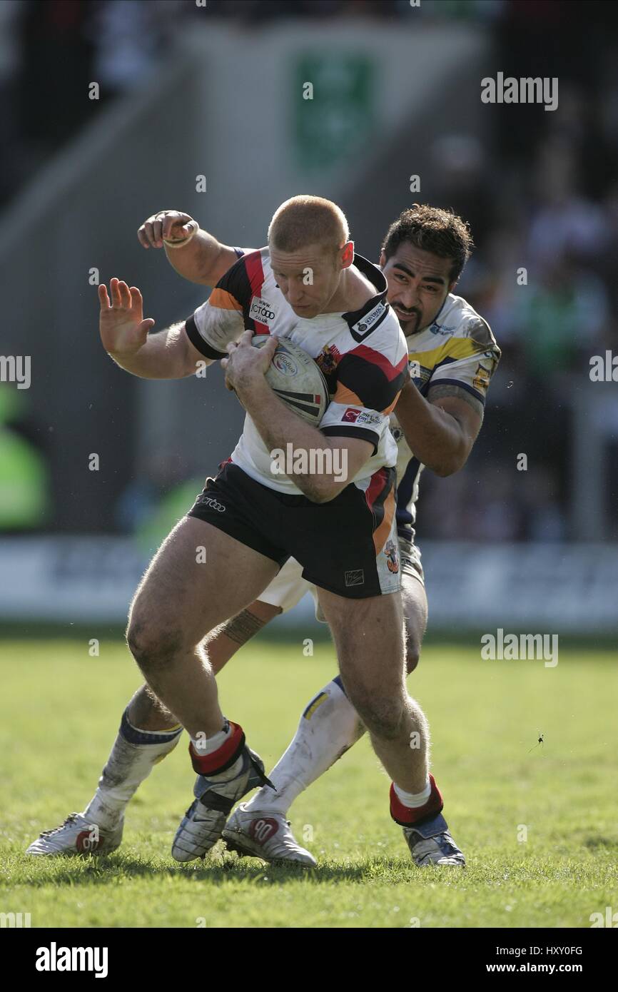 Warrington wolves henry faafili hi-res stock photography and images - Alamy